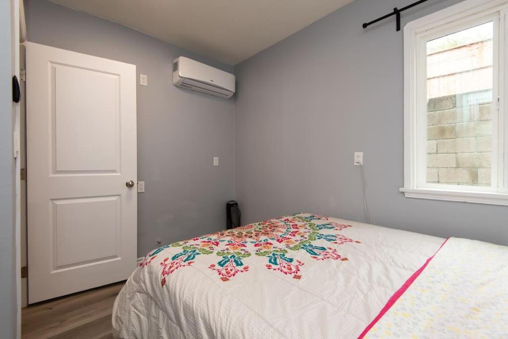 Lovely 3bedroom With Free Parking On Premise *