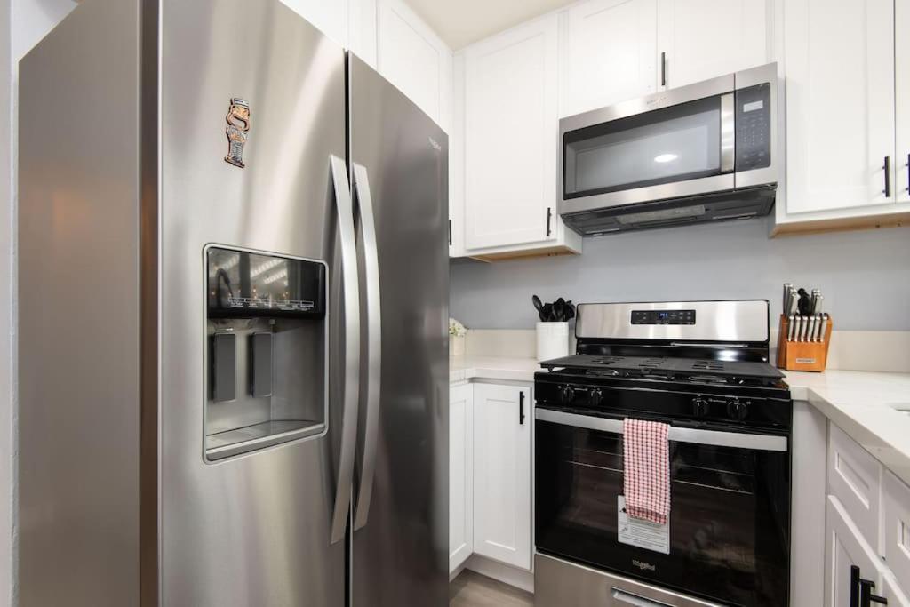 Lovely 3bedroom With Free Parking On Premise Appartement Los Angeles